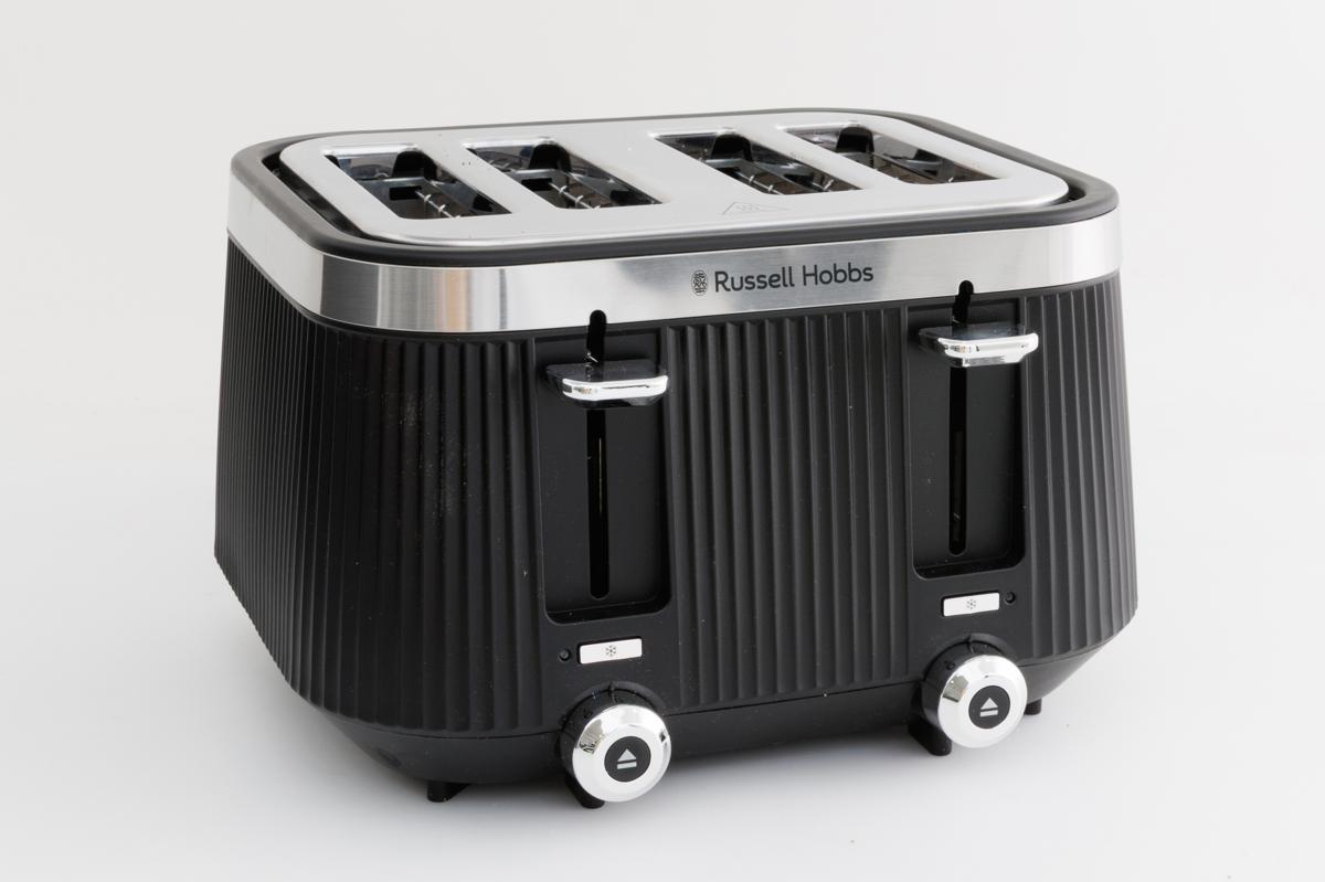 Russell Hobbs Bronte 4 Slice Toaster RHT2677BLK - Toasters — Consumer NZ