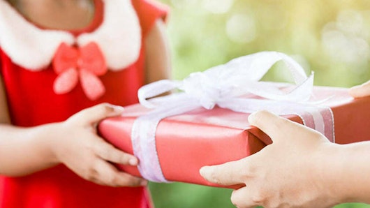 20nov twelve rules of christmas shopping width