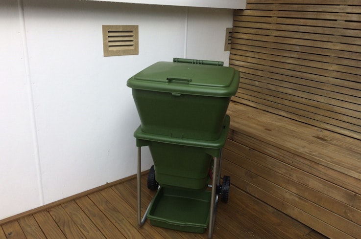 19sept composting and worm farms  worm farm green