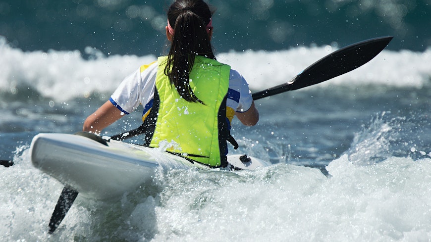 Paddler racing width