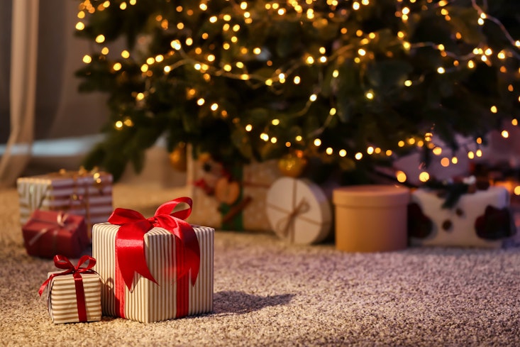 Christmas presents width