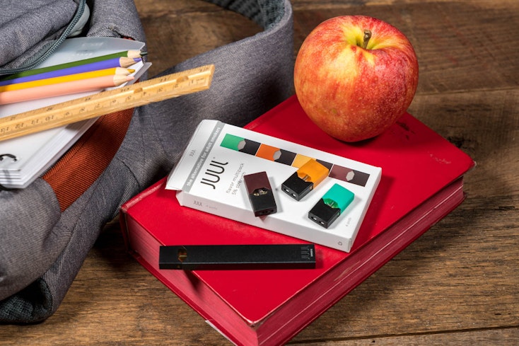 Vapes backpack width