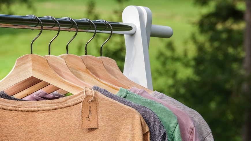 Adobestock 221400344 width