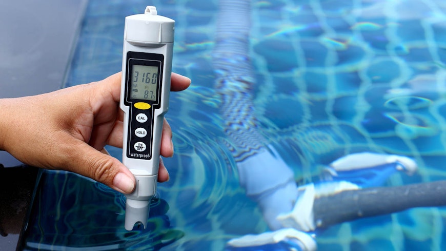 Spa pool treatment width