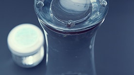 Quakehold museum gel