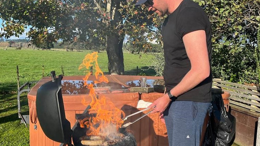 James bbq width
