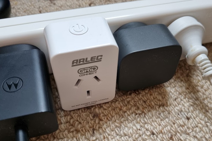 Arlec plug photo width