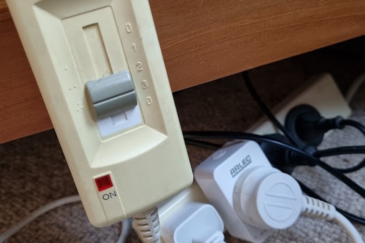 Arlec plug temp width