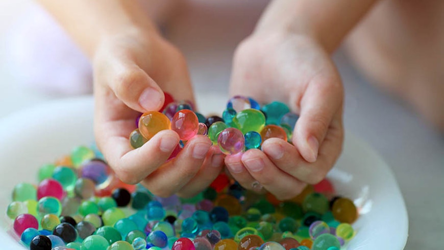 Water beads width