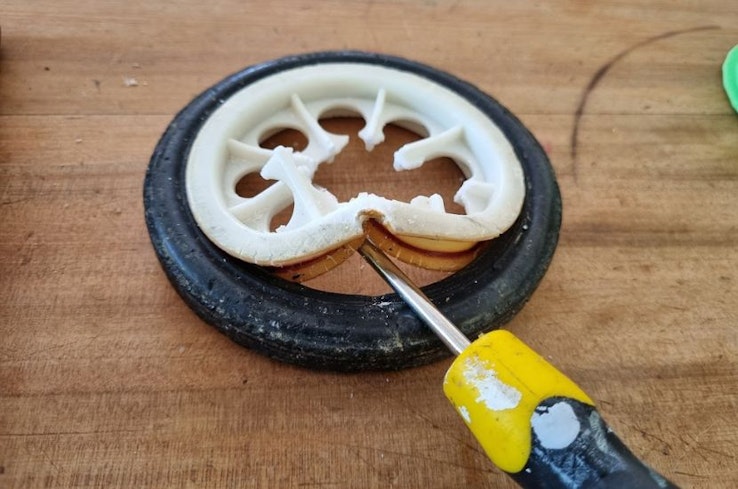 Image of a bent Suzy trundle wheel