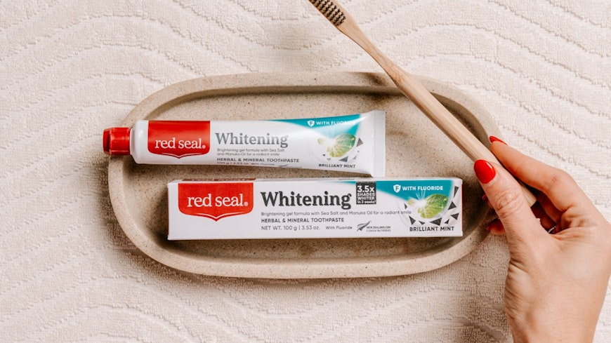 Red Seal Whitening Brilliant Mint Toothpaste