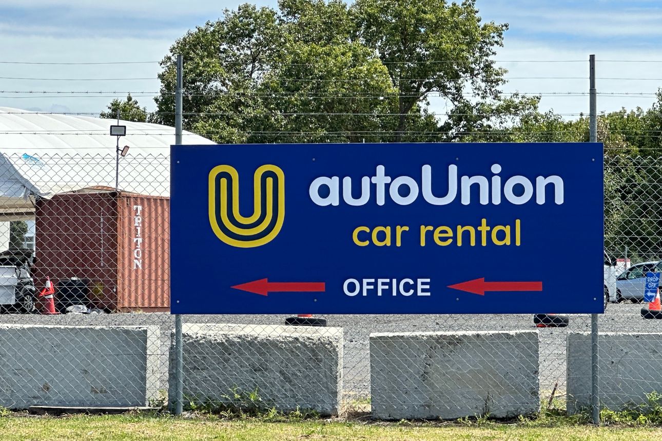 AutoUnion car rental sign