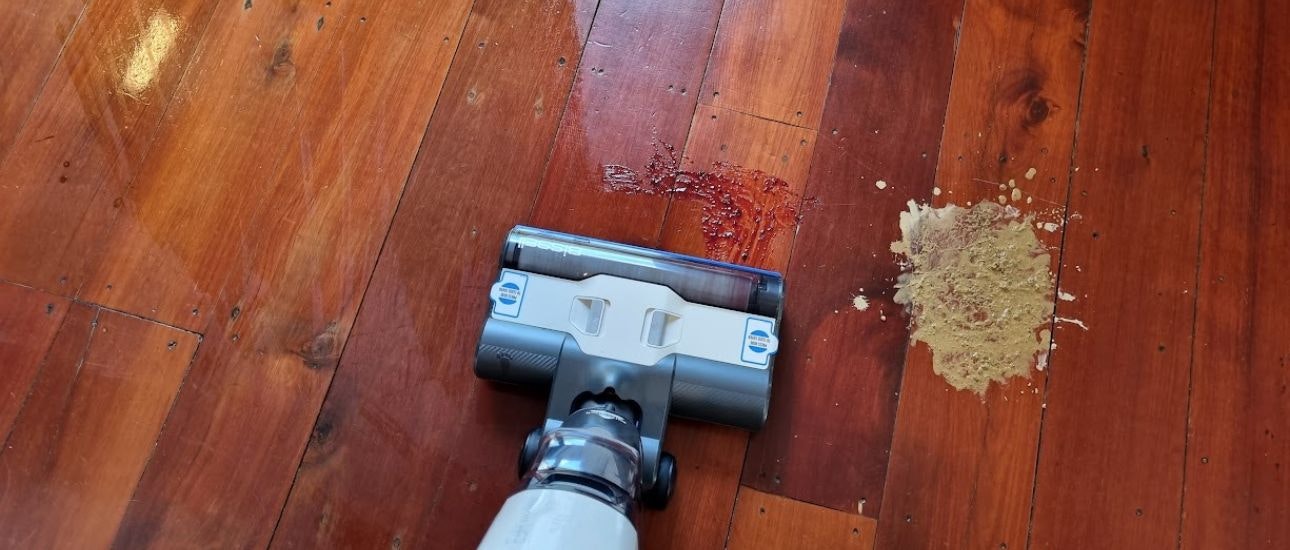 cleaning floor stains