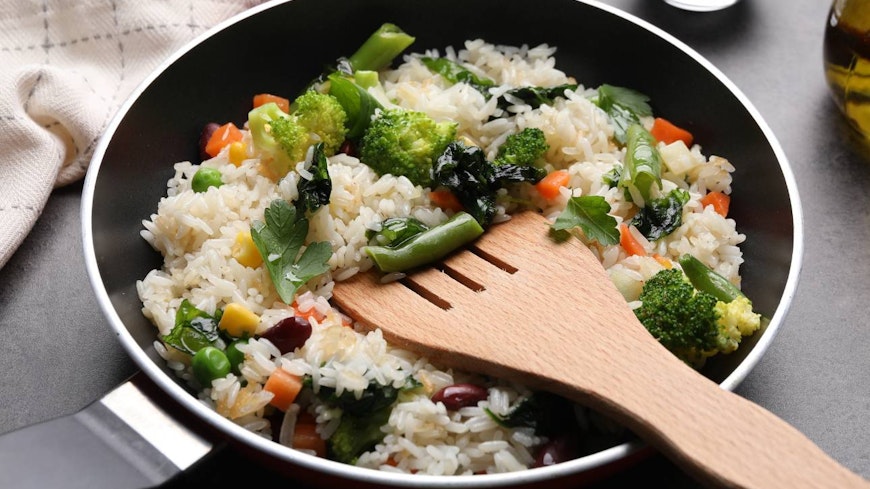 Image of rice in a frypan