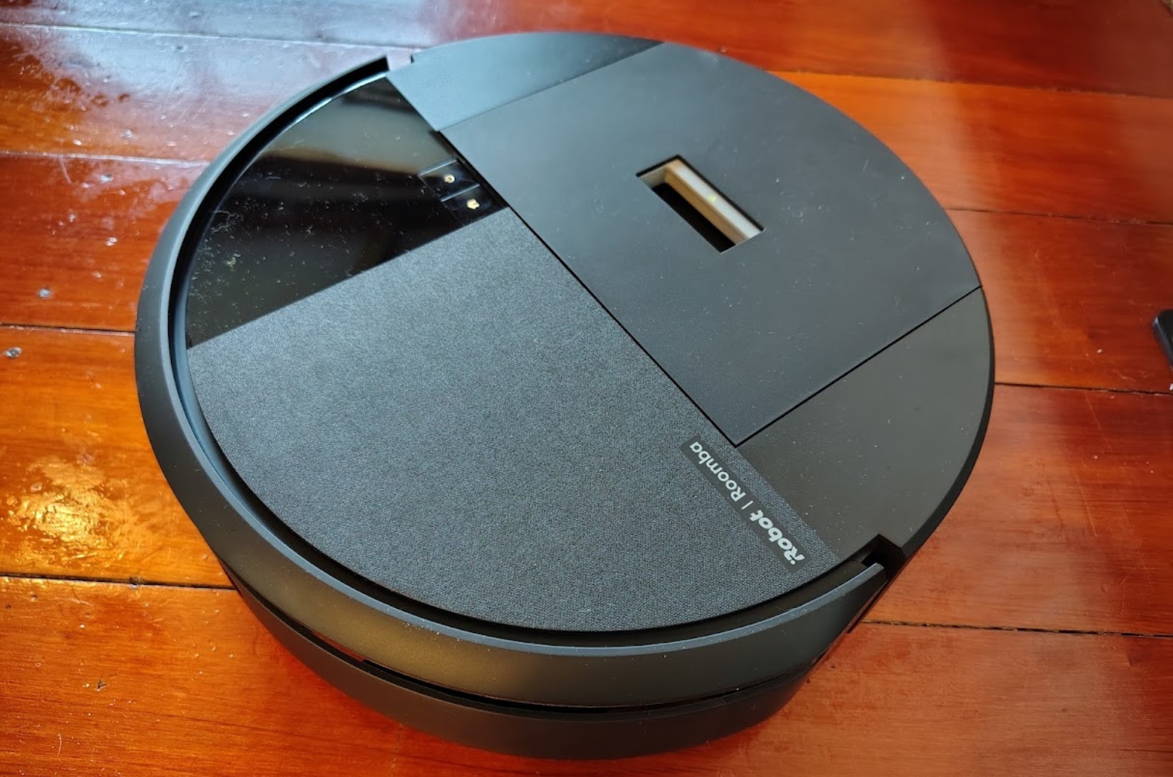 Is the iRobot Roomba 205 DustCompactor Combo robot vacuum cl B272