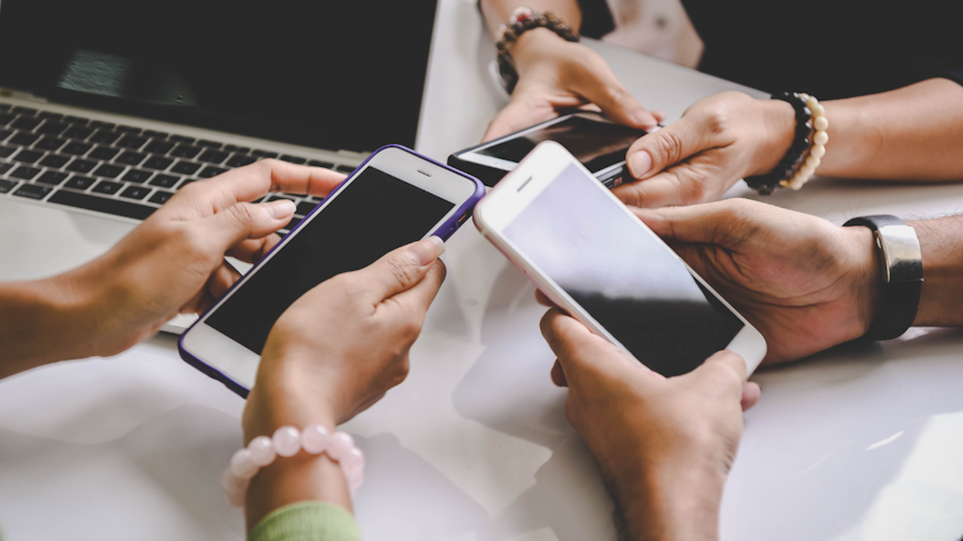 Phones social